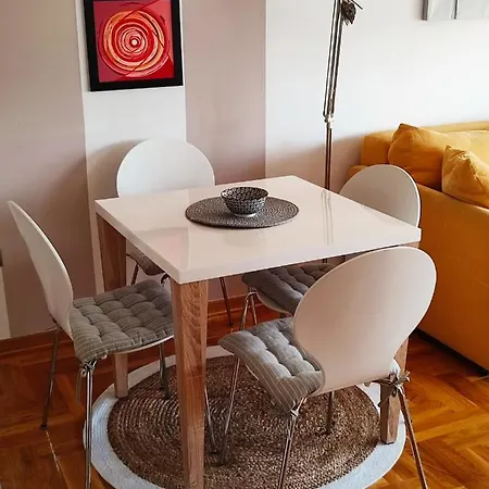 Apartment Rosa Нови Сад Екстериор снимка