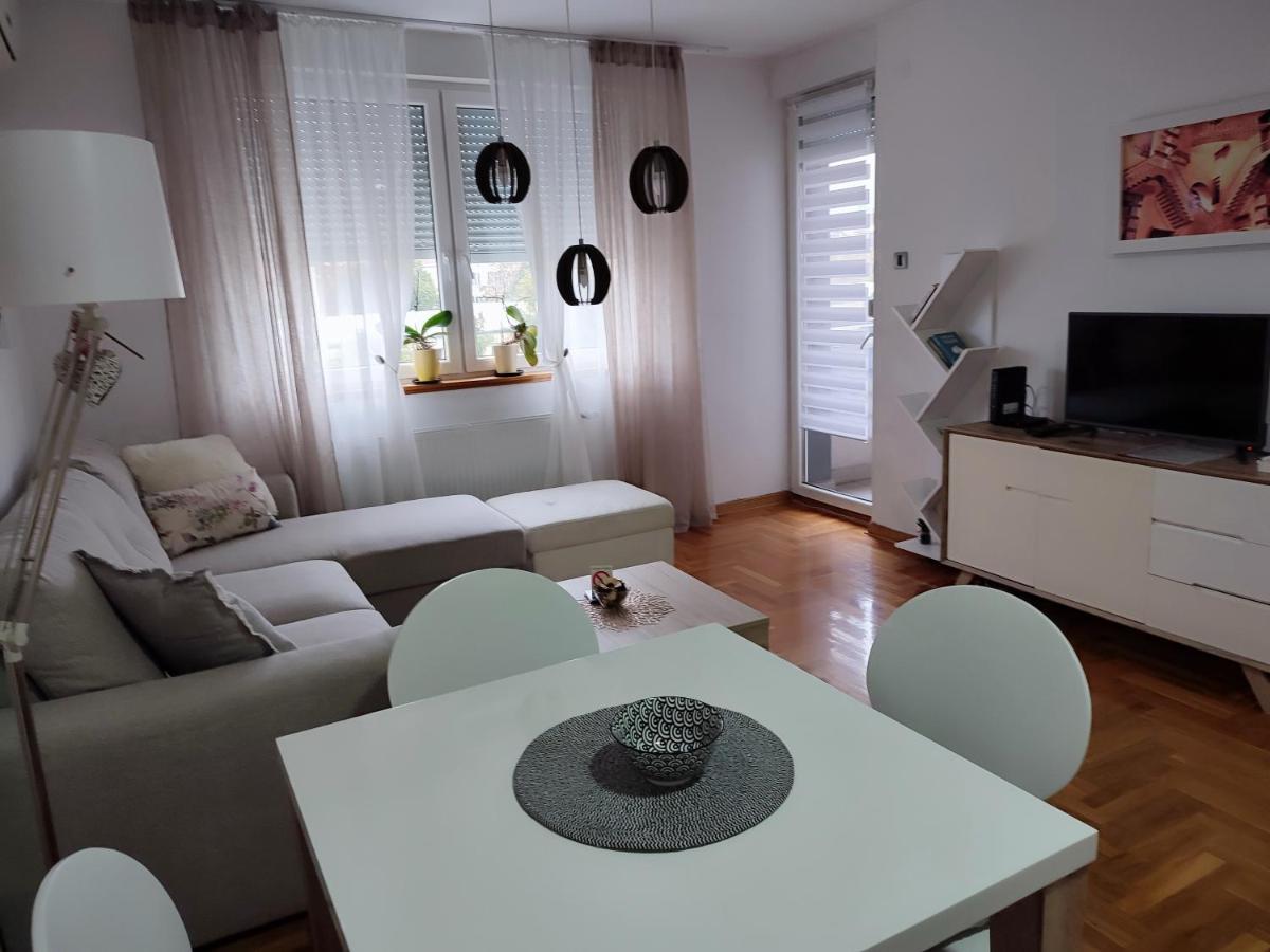 Rosa Apartment *